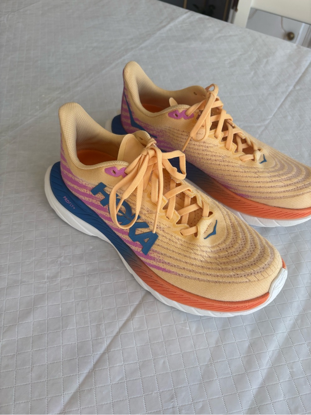 HOKA Mach 5 PROFLY+ Women’s 8.5 Running Shoes Apricot Pink Blue Orange